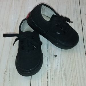 Vans Unisex Toddler Size 5 in solid Black